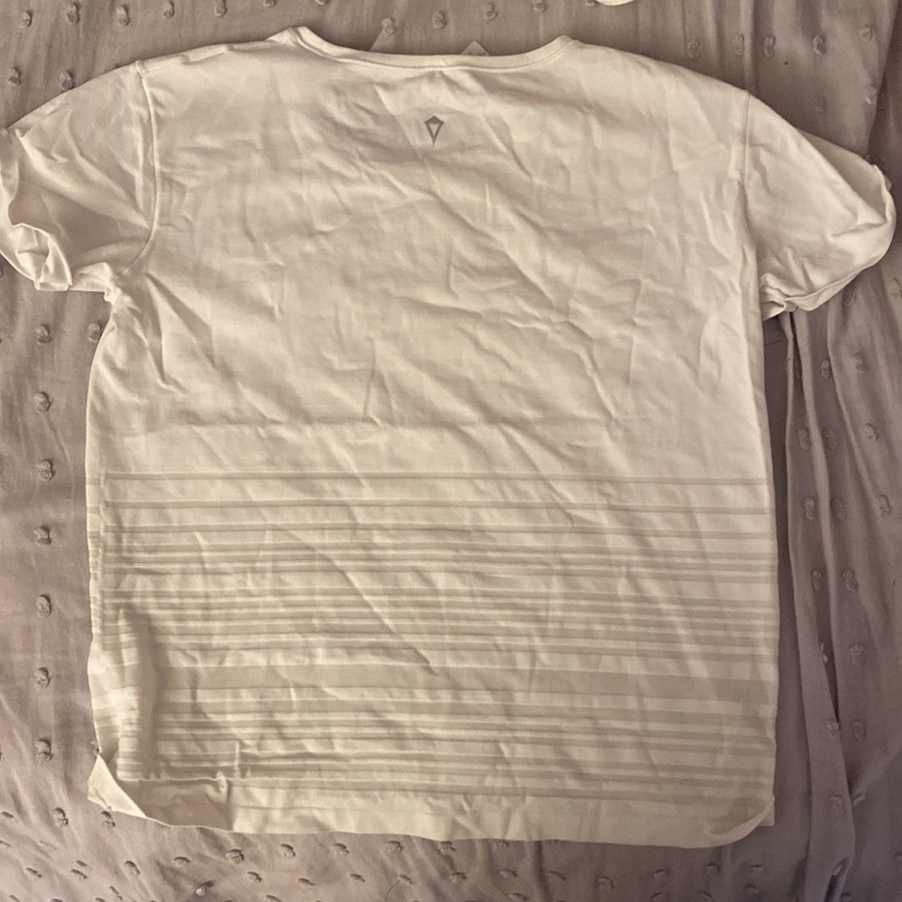 IVIVVA, kids size 12, white sports t- shirt - Picture 2 of 4